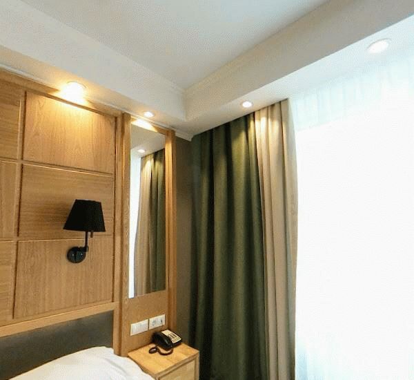 Банкомат Сбербанка России по адресу ул. Истомина,  д. 56а